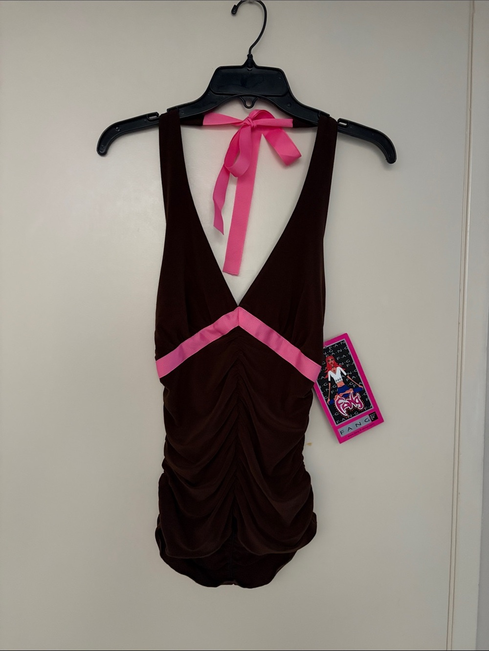 FANG Brown Halter Knit Top with Pink Accents! Elastic Ruched front & sides. M/L